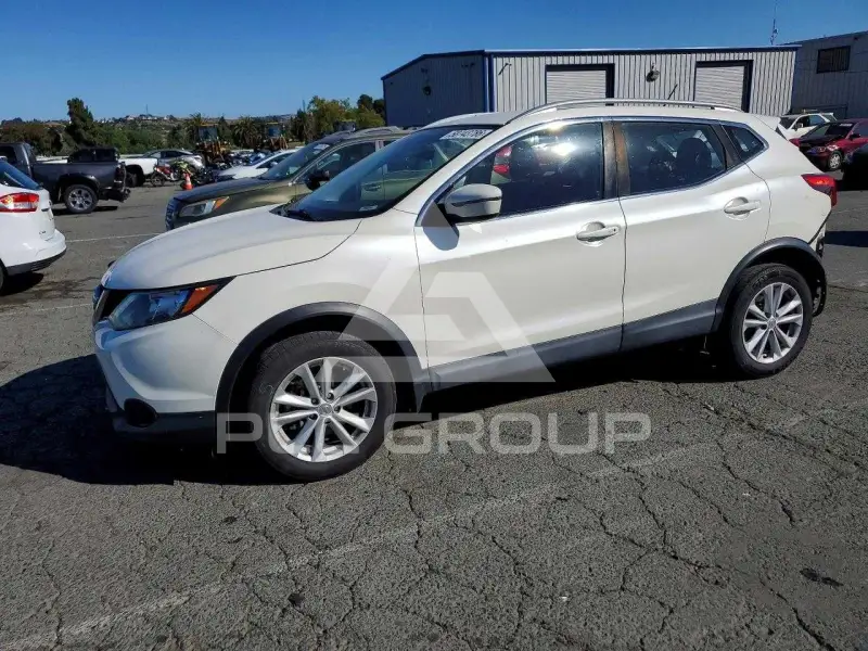 2017 Nissan ROGUE фото