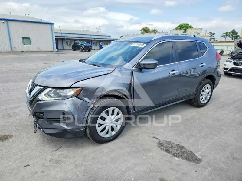 2017 Nissan ROGUE photo