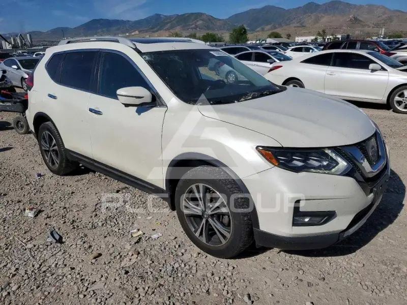 2017 Nissan ROGUE фото