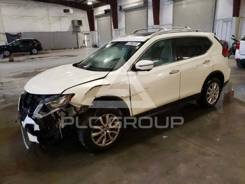 2017 Nissan ROGUE фото