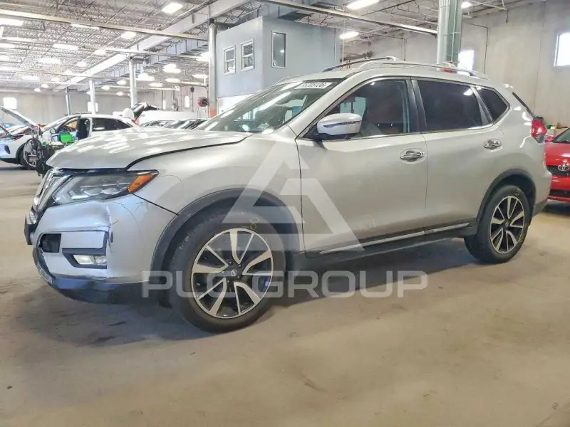 2017 Nissan ROGUE photo