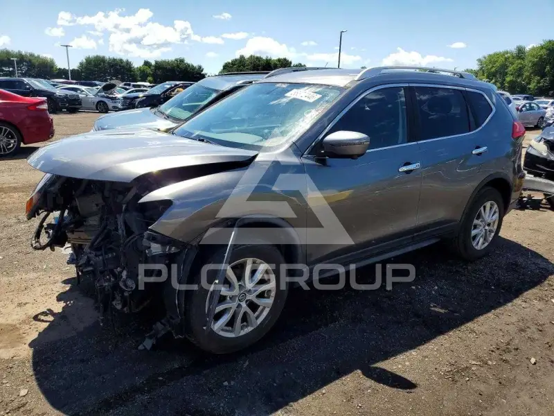 2017 Nissan ROGUE photo
