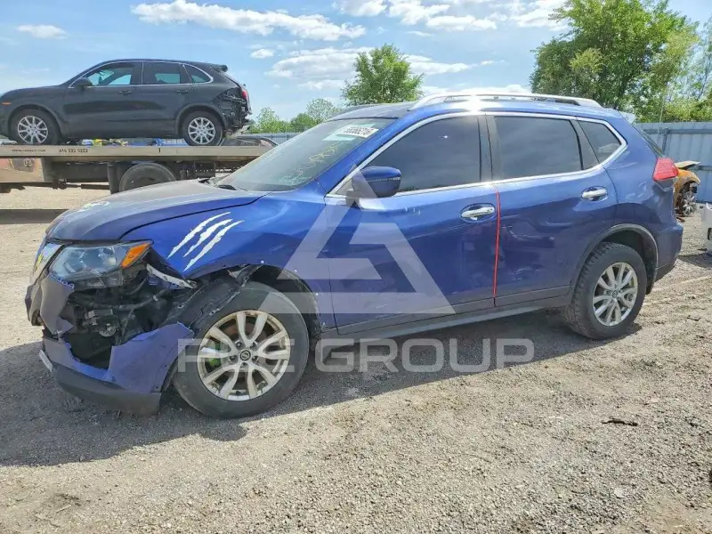 2017 Nissan ROGUE photo