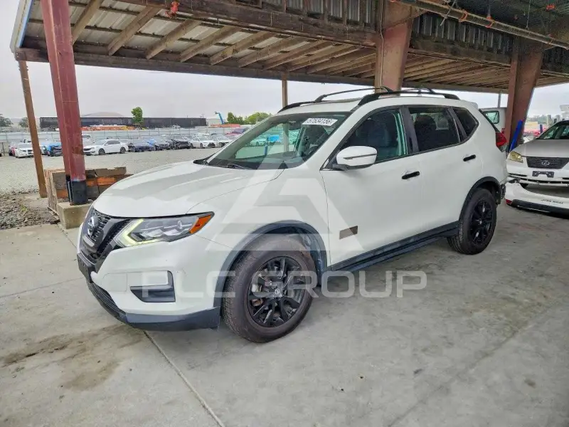 2017 Nissan ROGUE photo