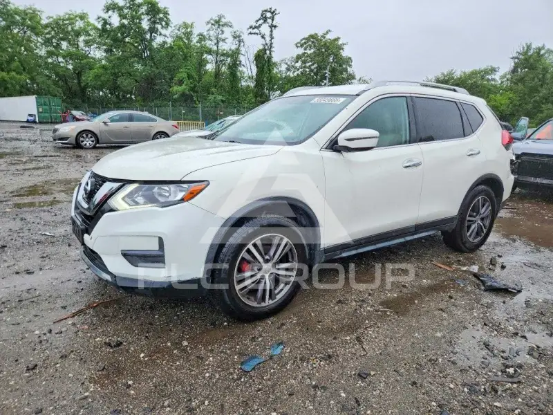 2017 Nissan ROGUE фото