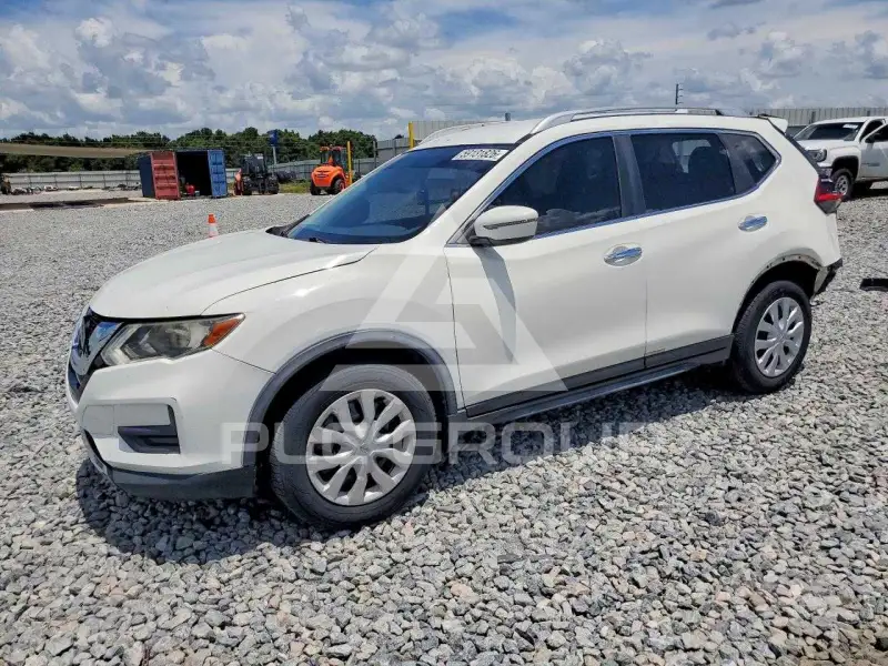2017 Nissan ROGUE photo