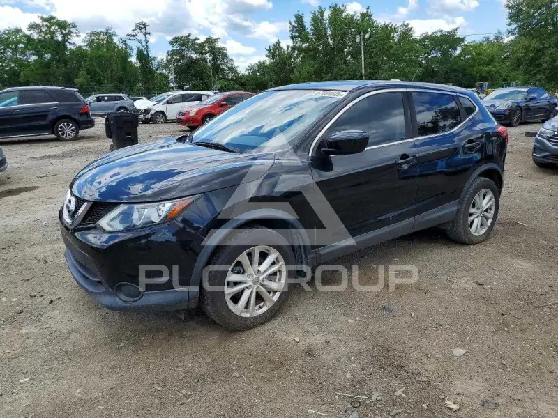 2017 Nissan ROGUE photo