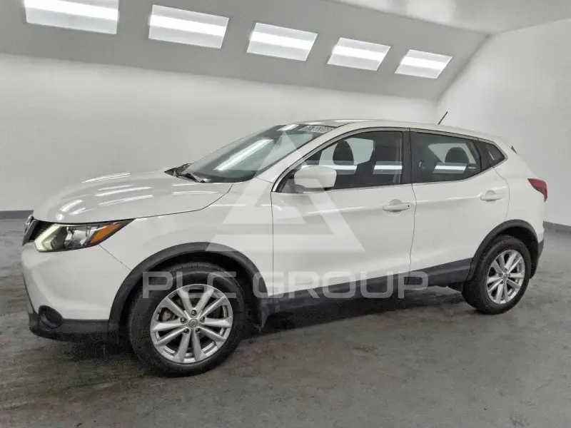 2017 Nissan ROGUE photo