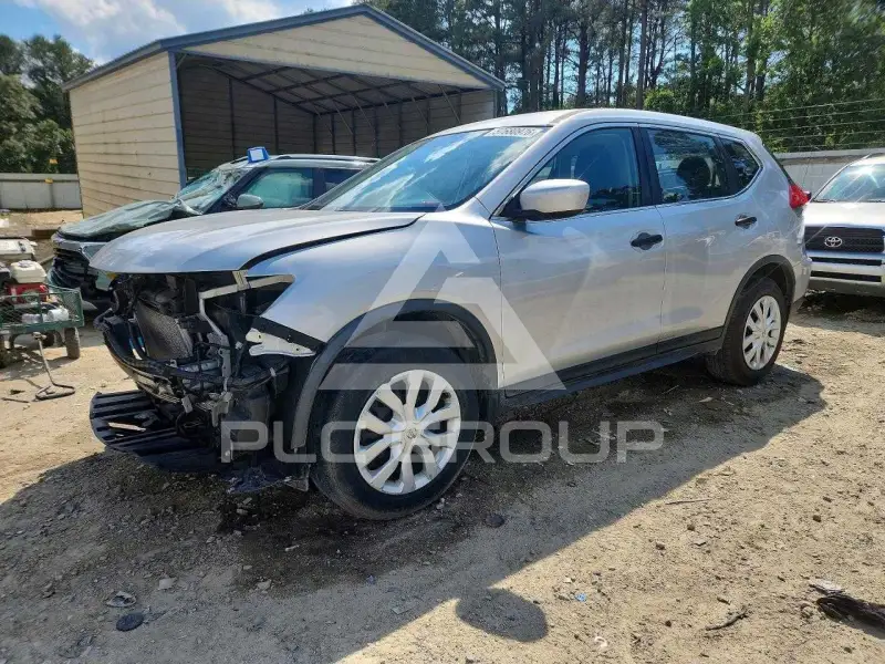 2017 Nissan ROGUE photo