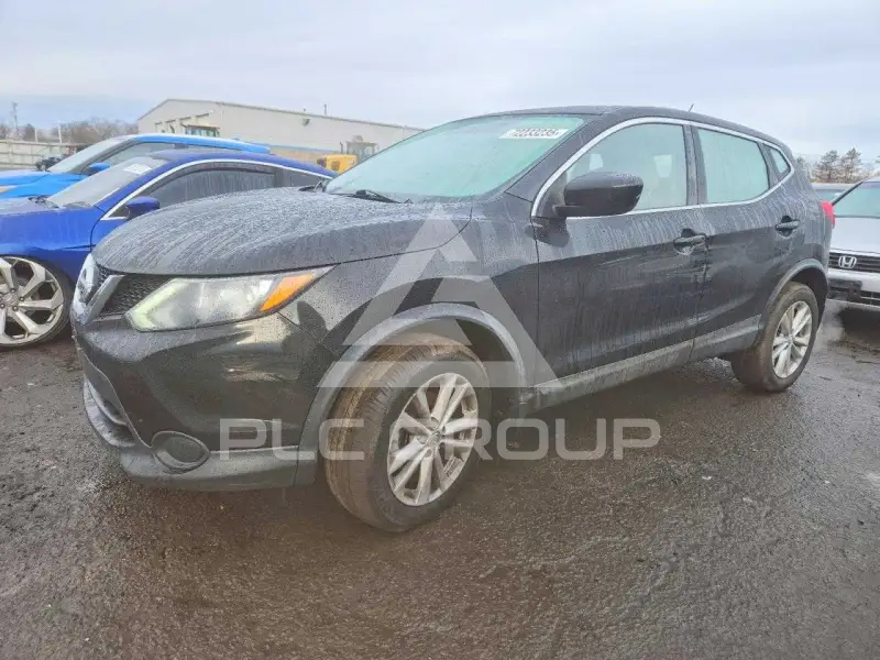 2017 Nissan ROGUE photo