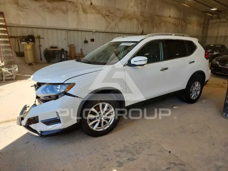 2017 Nissan ROGUE photo