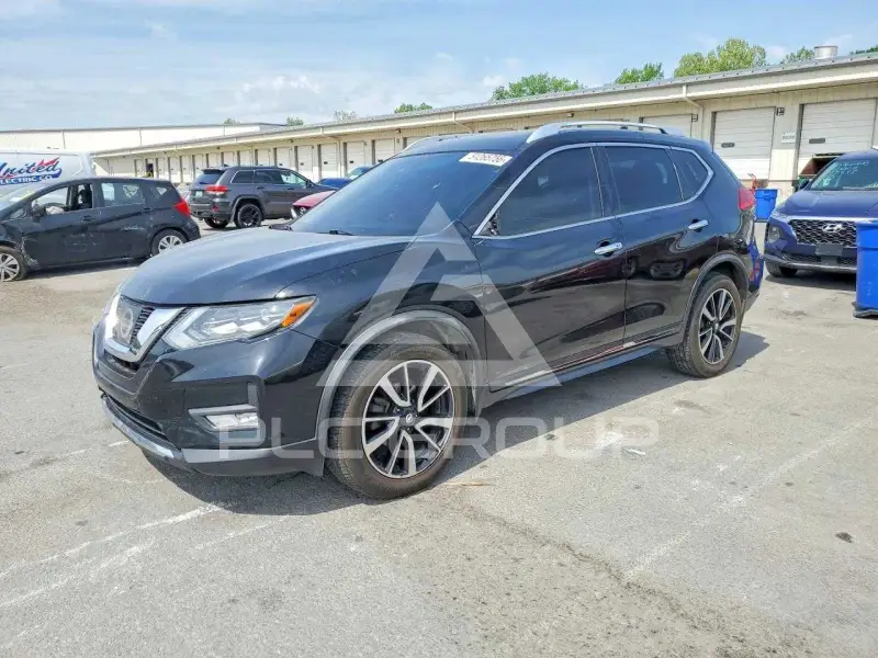 2017 Nissan ROGUE photo