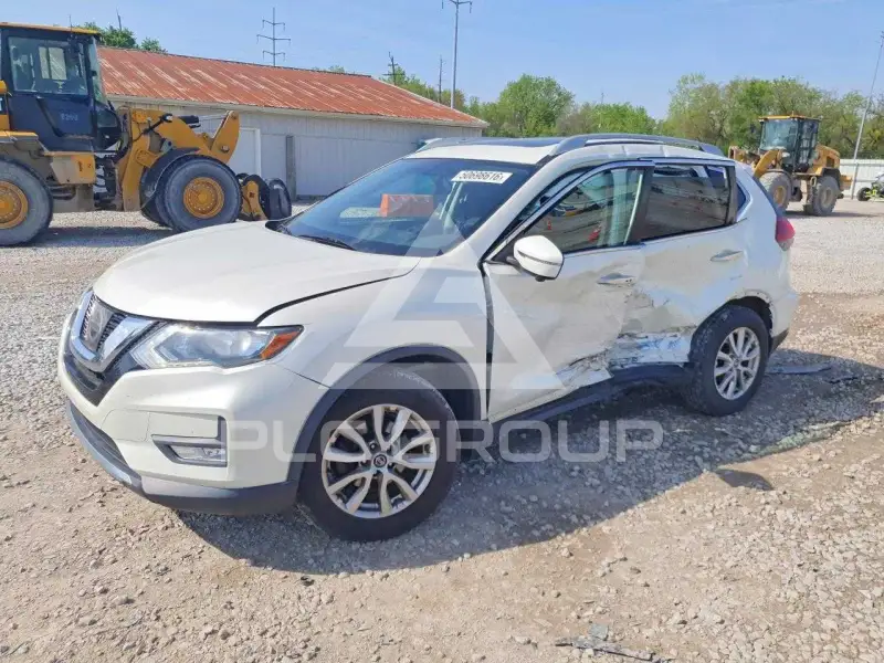 2017 Nissan ROGUE фото