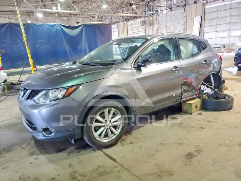 2017 Nissan ROGUE photo