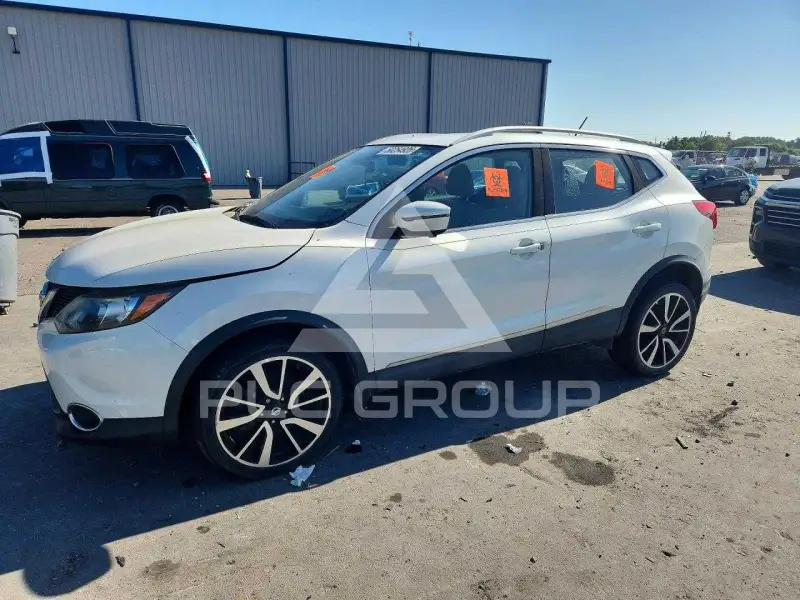 2017 Nissan ROGUE фото
