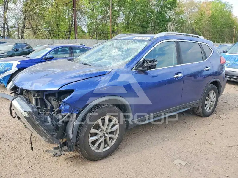 2017 Nissan ROGUE photo