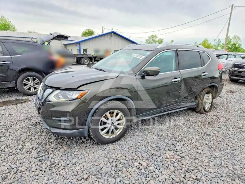 2017 Nissan ROGUE photo