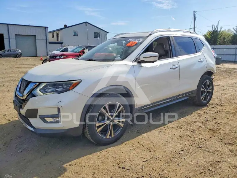 2017 Nissan ROGUE photo