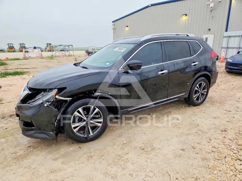 2017 Nissan ROGUE photo