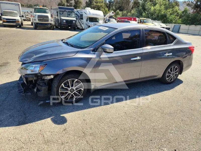 2017 Nissan SENTRA фото