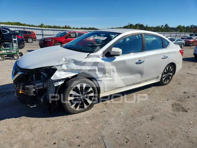 2017 Nissan SENTRA фото