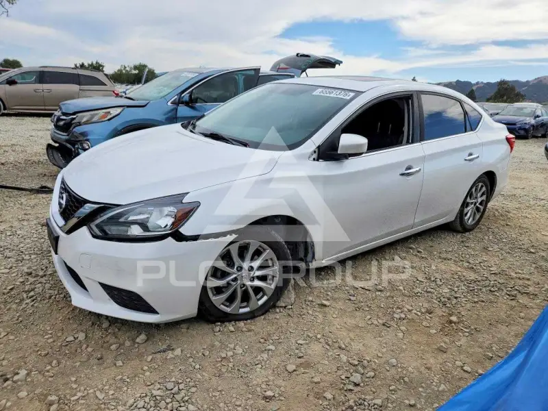2017 Nissan SENTRA фото
