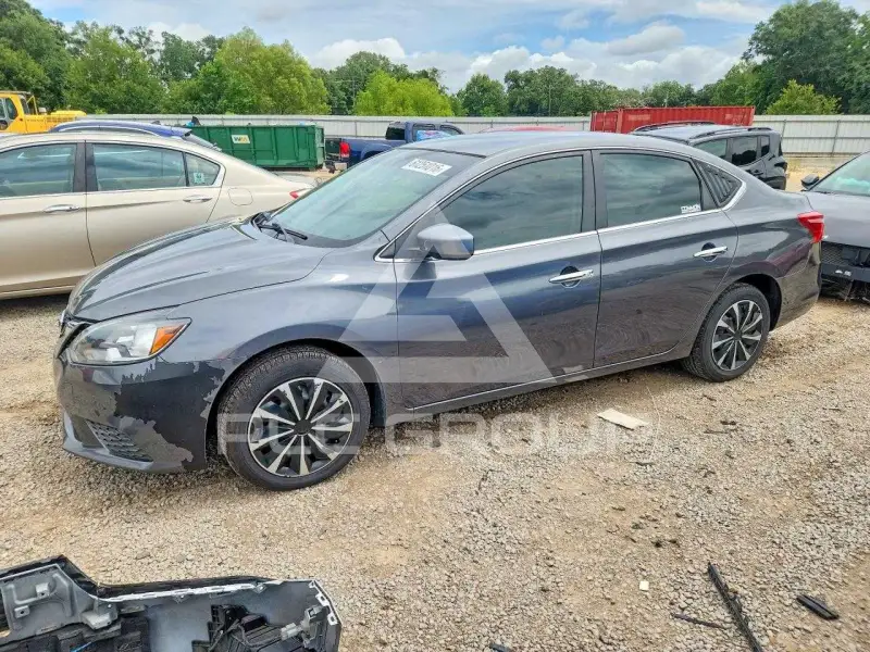 2017 Nissan SENTRA photo