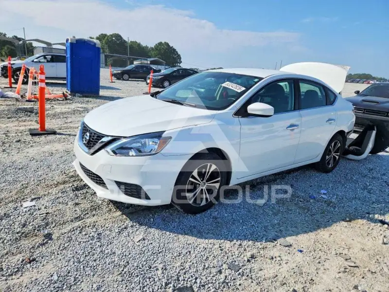 2017 Nissan SENTRA photo