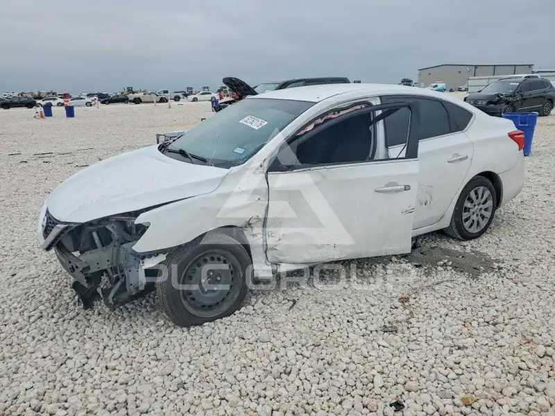 2017 Nissan SENTRA фото