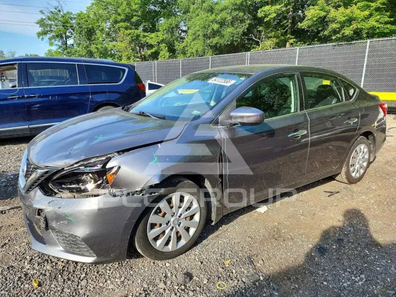 2017 Nissan SENTRA фото