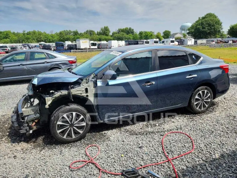 2017 Nissan SENTRA photo