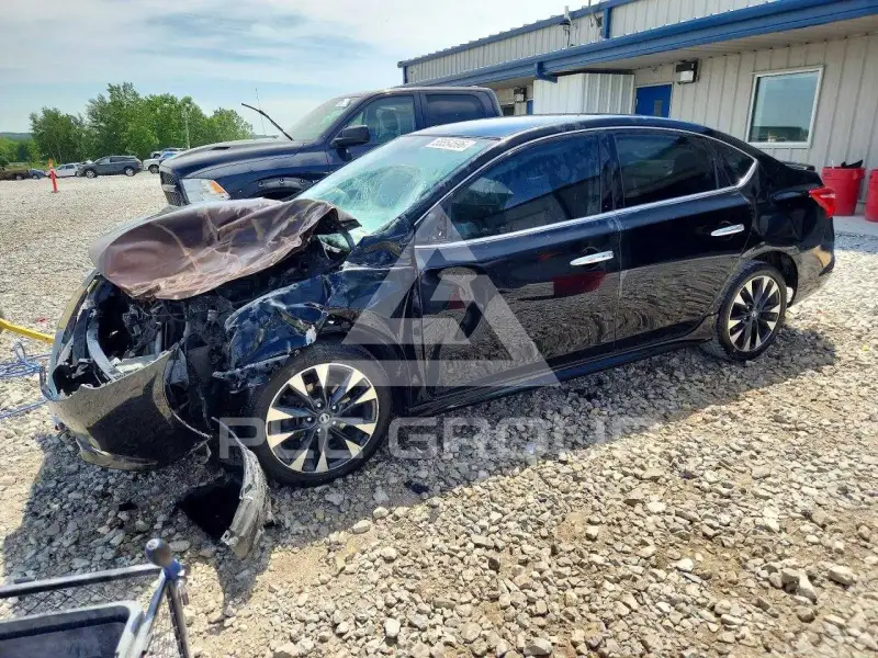 2017 Nissan SENTRA фото