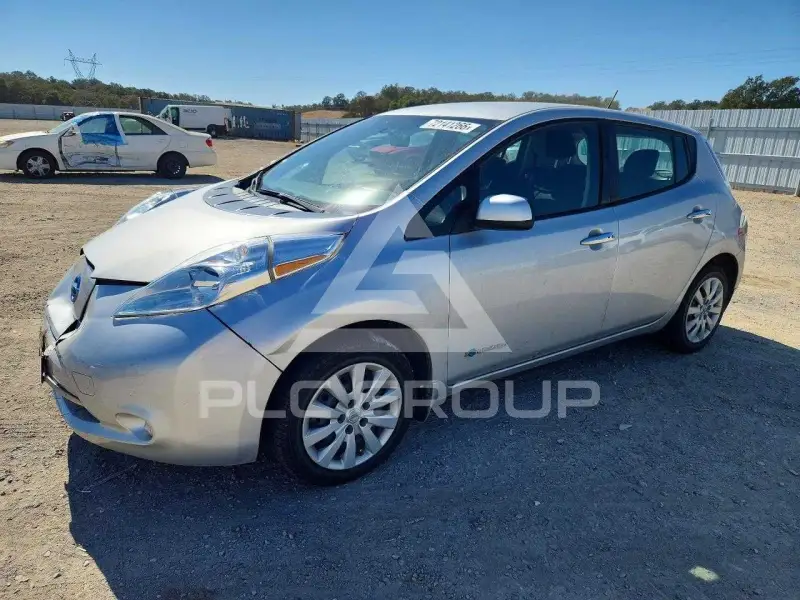 2017 Nissan LEAF photo
