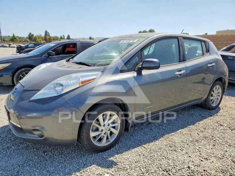 2017 Nissan LEAF photo