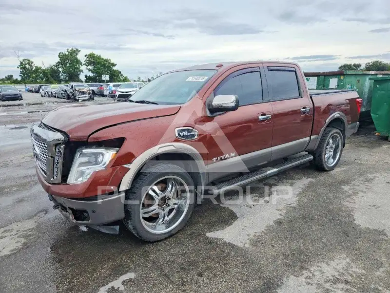2017 Nissan TITAN фото