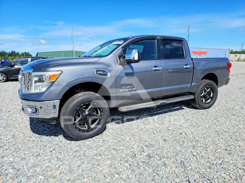 2017 Nissan TITAN photo