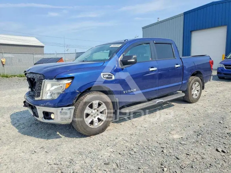 2017 Nissan TITAN photo
