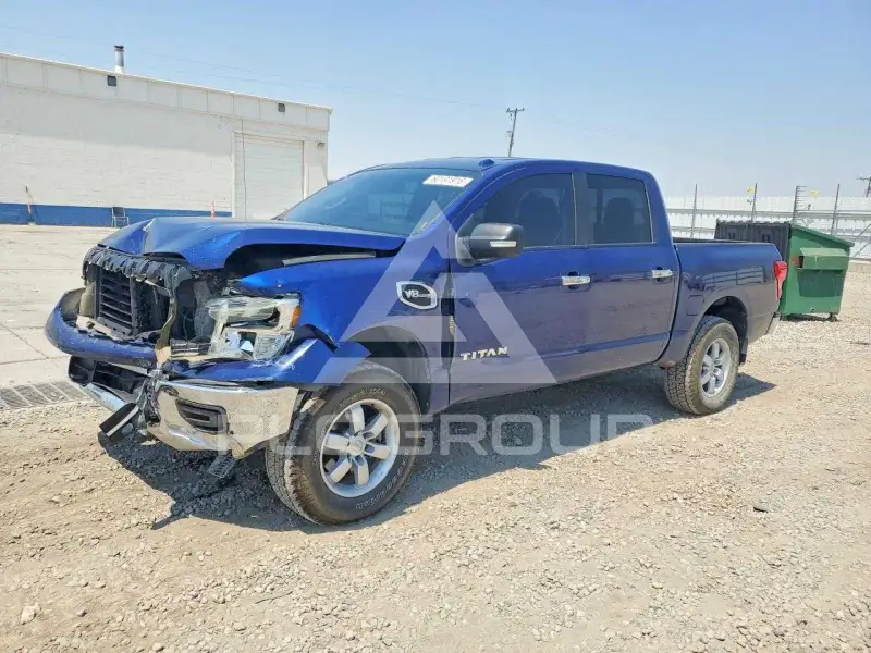 2017 Nissan TITAN фото