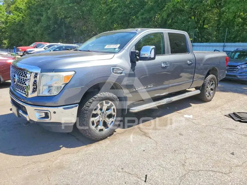2017 Nissan TITAN фото