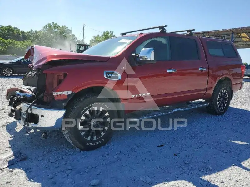 2017 Nissan TITAN фото
