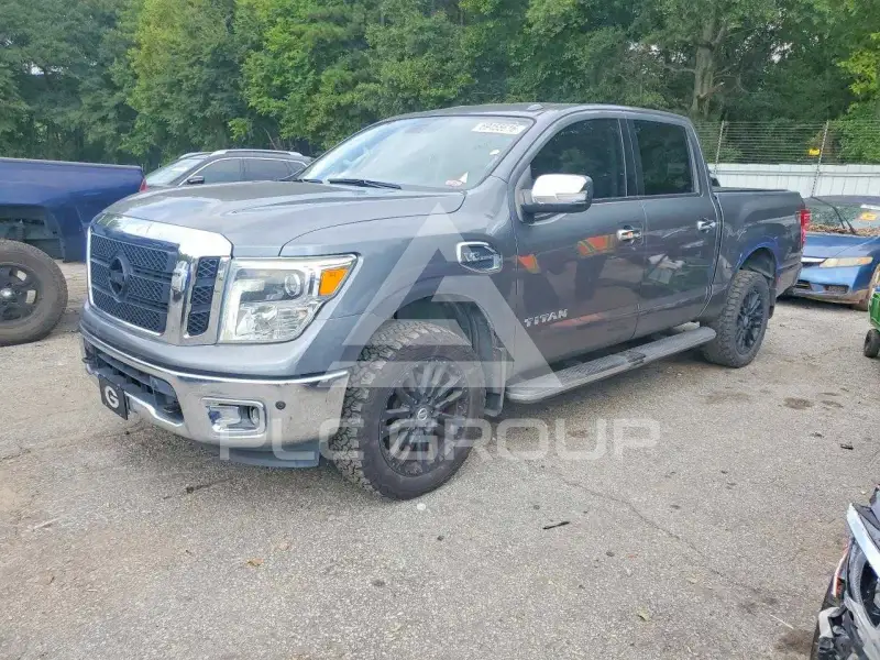 2017 Nissan TITAN photo