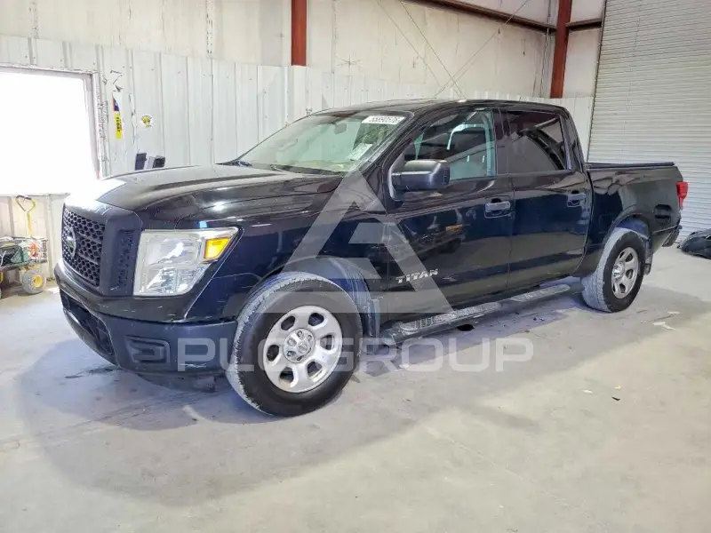 2017 Nissan TITAN фото