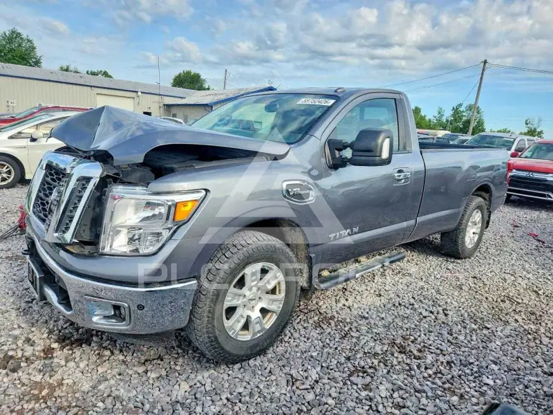 2017 Nissan TITAN фото