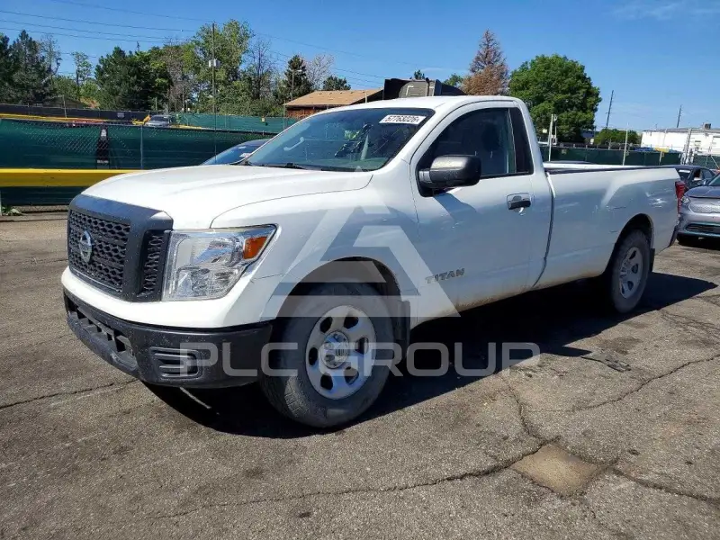 2017 Nissan TITAN photo