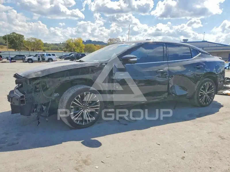 2017 Nissan MAXIMA photo