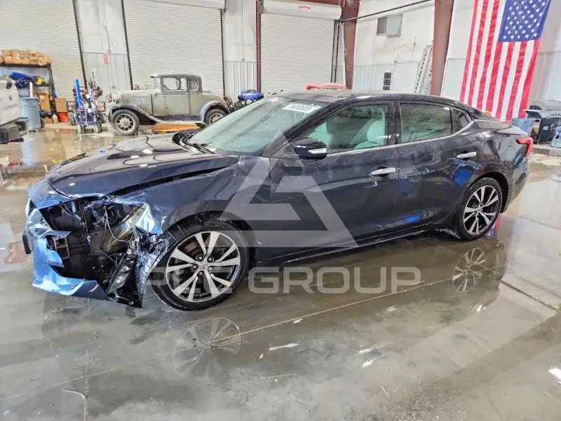 2017 Nissan MAXIMA photo