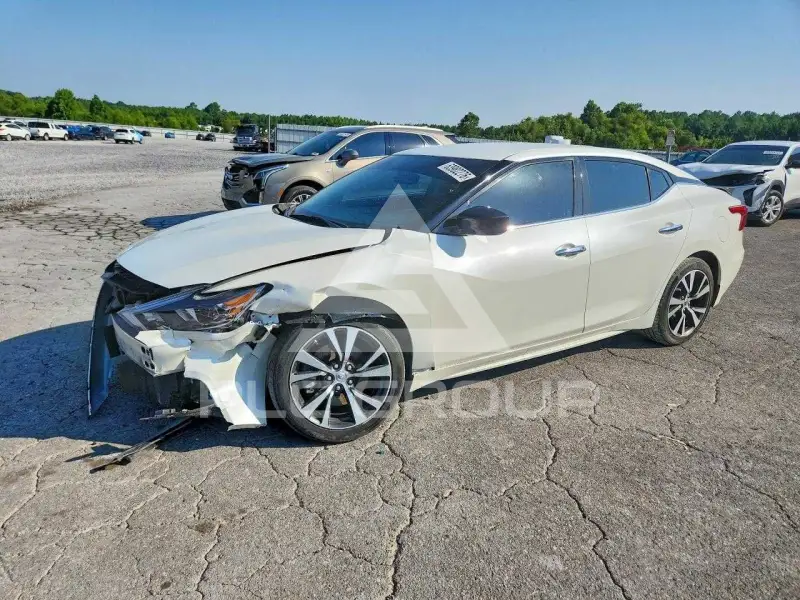 2017 Nissan MAXIMA photo