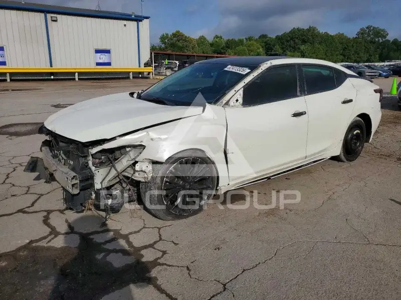 2017 Nissan MAXIMA photo