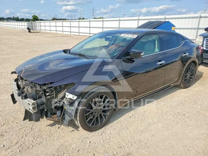 2017 Nissan MAXIMA photo