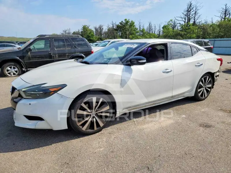 2017 Nissan MAXIMA photo